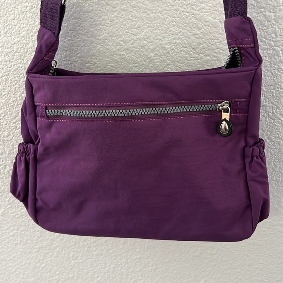 LAVA • Waterproof Nylon Purple Crossbody Shoulder Bag Handbag - Picture 7 of 8